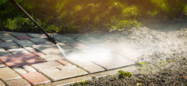 Best Patio and Deck Pressure Washing  in Cloverdale, CA